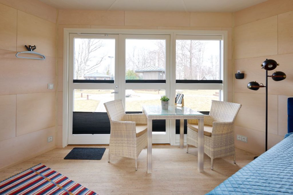 MinuSadam puhkemajade kämpingumaja no 3 sisustus. The interior and furnishing of MinuSadam Getaway camping-house no 3